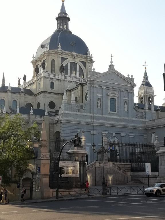 Oh Madrid Mayor Square Exterior foto