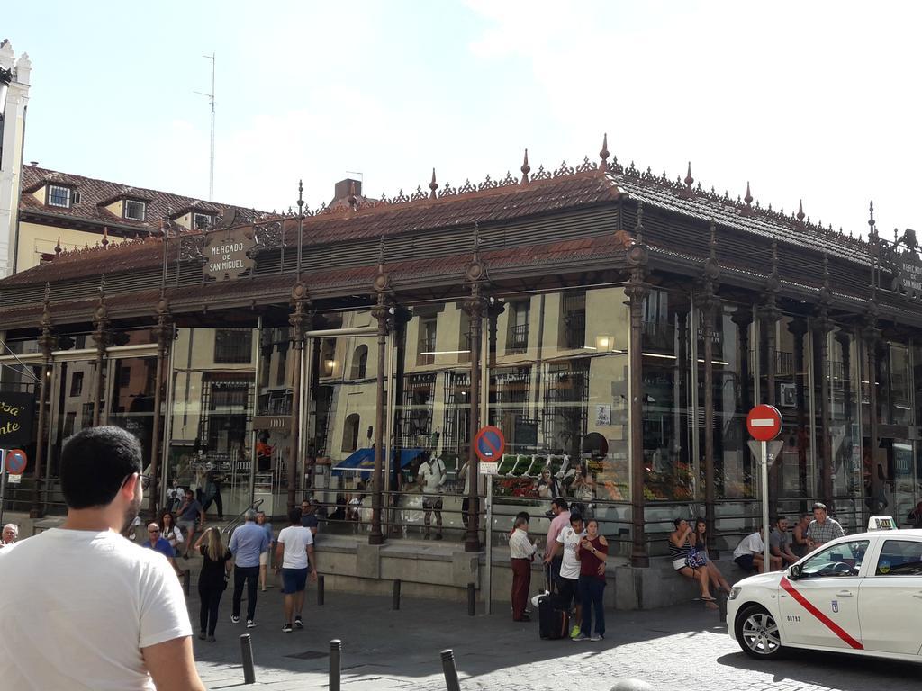 Oh Madrid Mayor Square Exterior foto