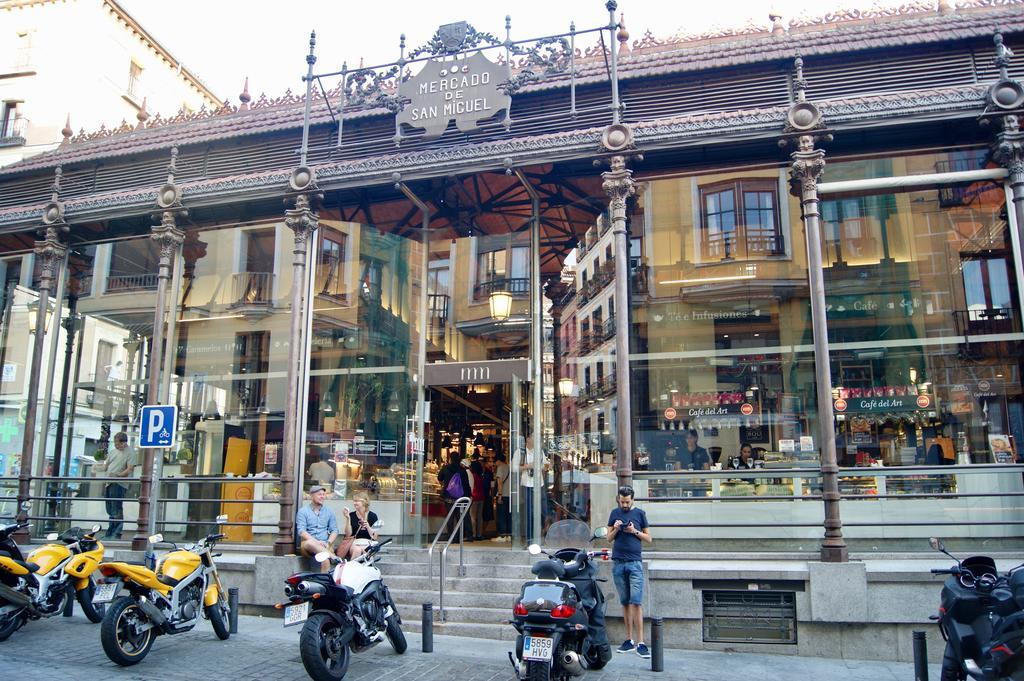 Oh Madrid Mayor Square Exterior foto